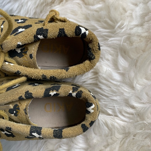 Akid brand leopard print moccasins - Picture 3 of 4